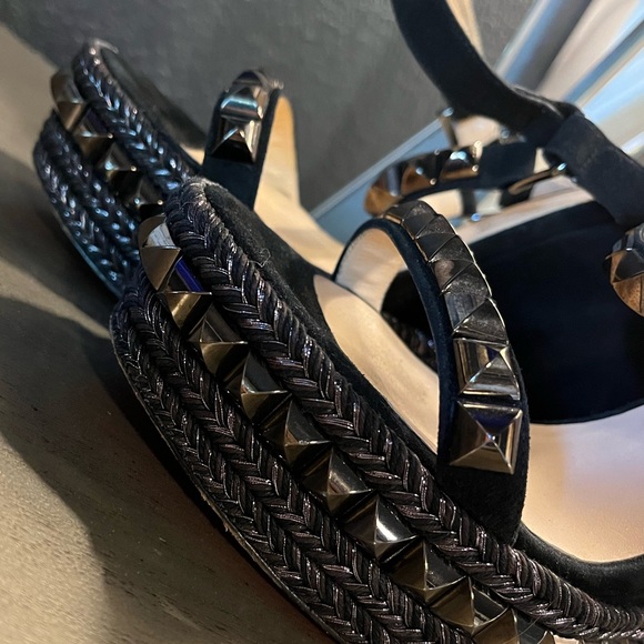 PFF 💐💐💐💐FABULOUS Louboutin ❤️ - Picture 4 of 11